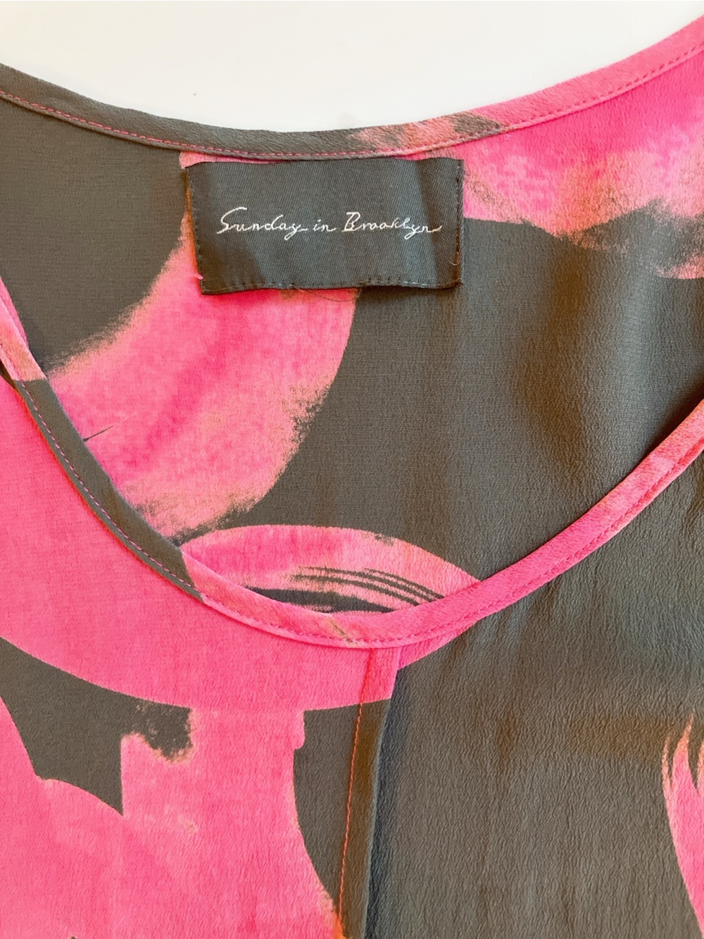 Anthropologie Sunday in Brooklyn Silk Abstract Pink Print High-Low Tank Top - Picture 5 of 8